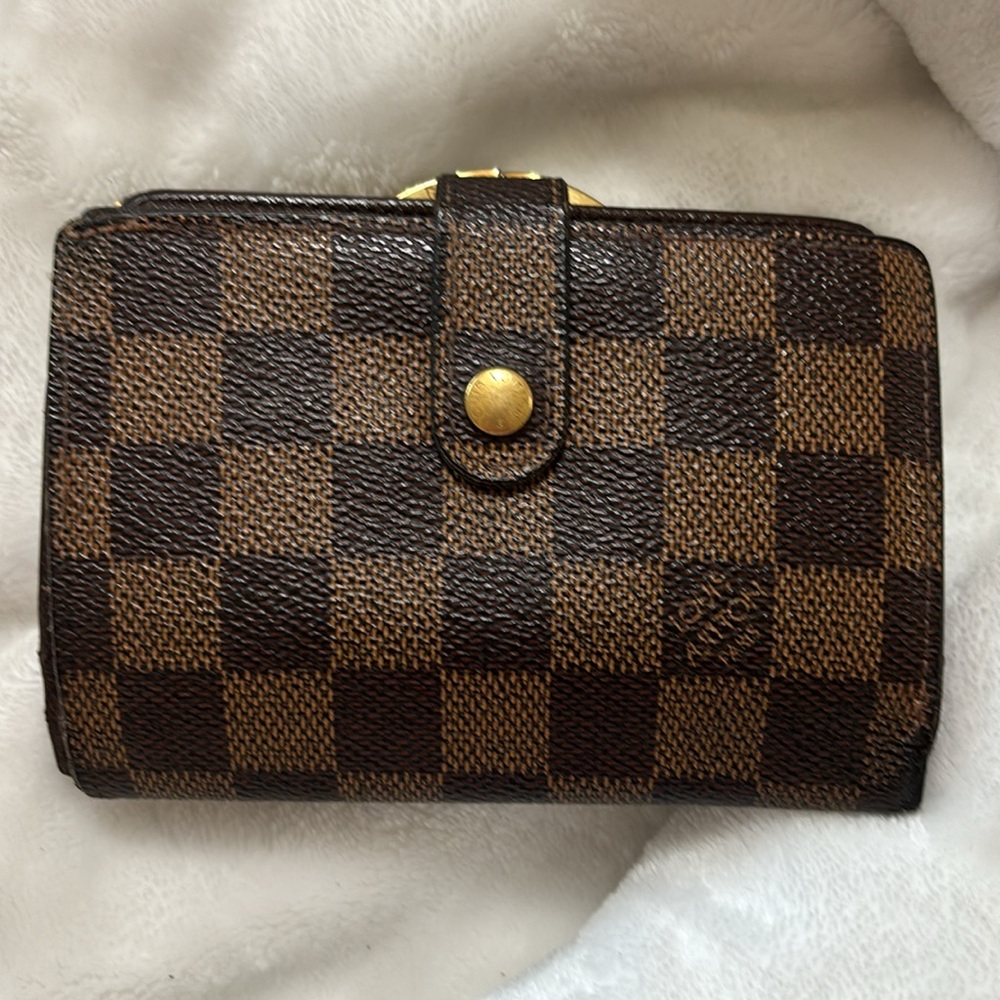 Louis Vuitton Brown and Tan Checkered Wallet - Picture 2 of 11